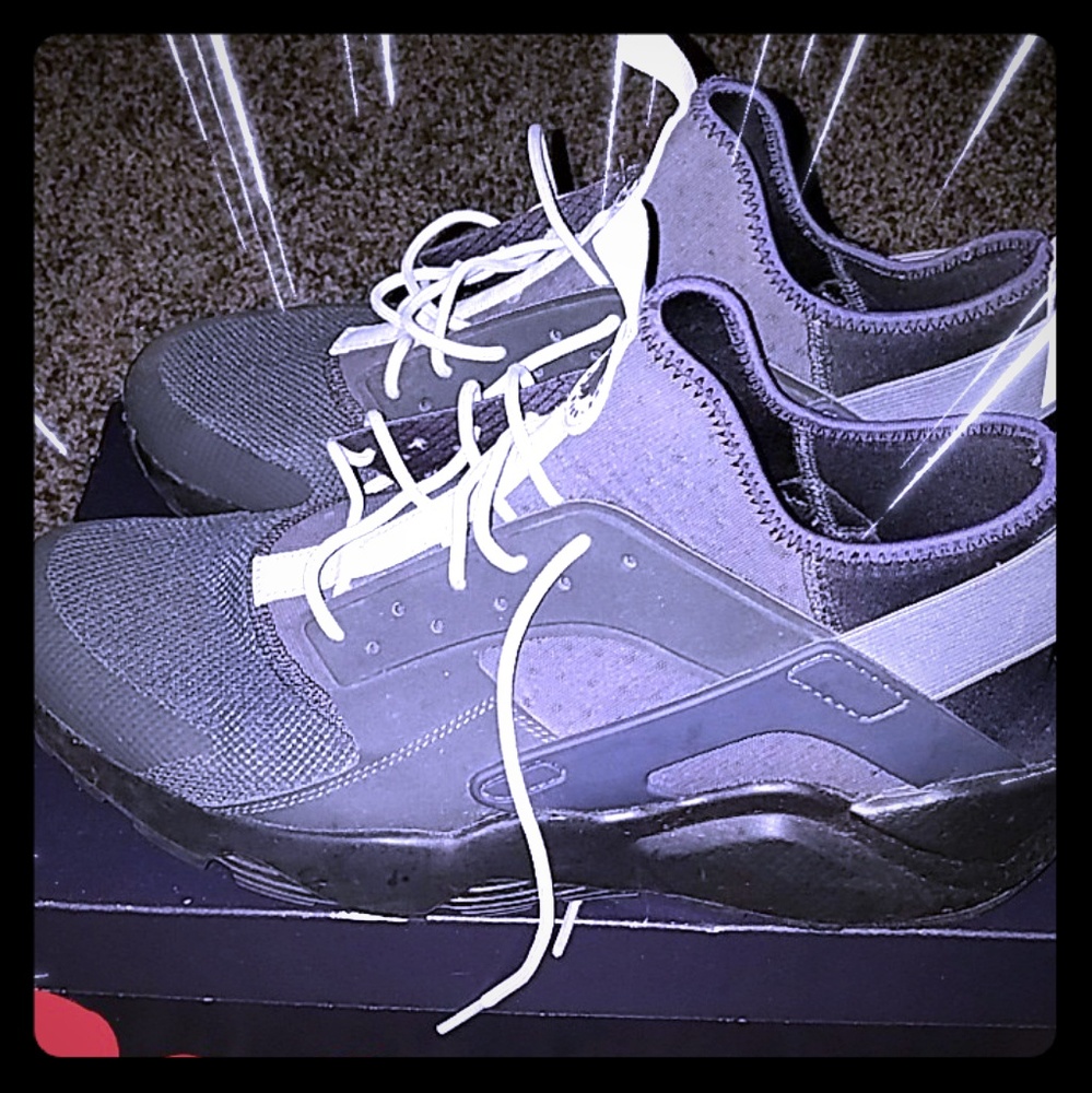 Nike hurraches the dark KNIGHTS!!